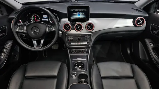 Mercedes-Benz GLA-Class X156 GLA220 2018 6