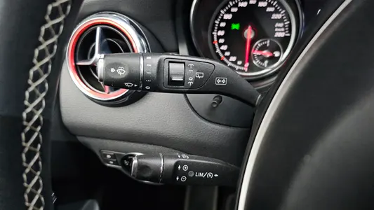 Mercedes-Benz GLA-Class X156 GLA220 2018 14