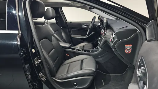 Mercedes-Benz GLA-Class X156 GLA220 2018 26