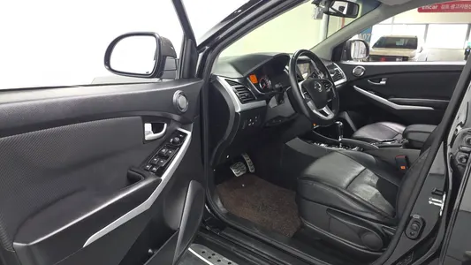 KG Mobility C 2.2 2WD 2017 10