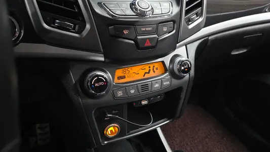 KG Mobility C 2.2 2WD 2017 21