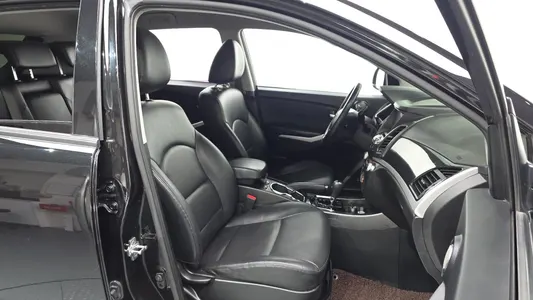 KG Mobility C 2.2 2WD 2017 32