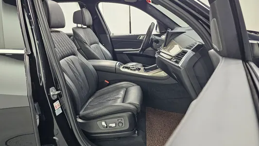 BMW X7 (G07) xDrive 40i 7 2022 26