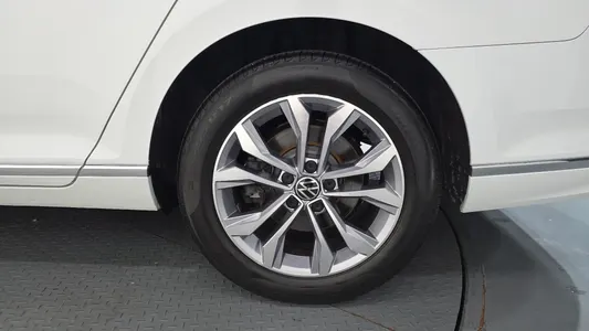 Volkswagen GT(B8) 2.0 TDI 2022 21
