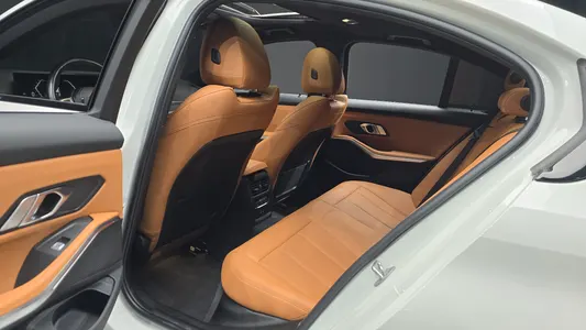 BMW 3 Series (G20) 320i M 2023 10