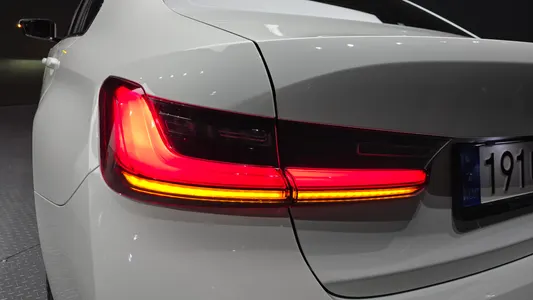 BMW 3 Series (G20) 320i M 2023 23