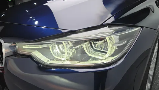 BMW 3 Series (F30) 320i 2017 22