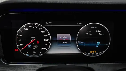 Mercedes-Benz E-Class W213 E300 2016 8