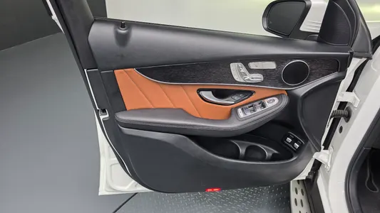 Mercedes-Benz GLC-Class X253 GLC300e 4MATIC 2020 24
