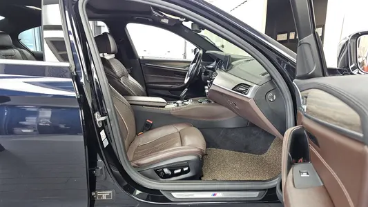 BMW 5 Series (G30) 520d xDrive M 2017 11