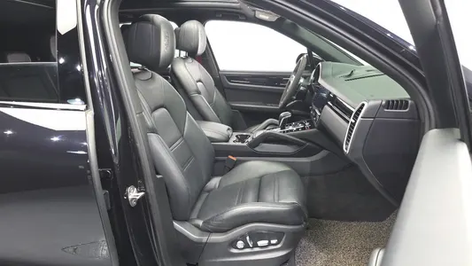 Porsche (PO536) 3.0 2019 11