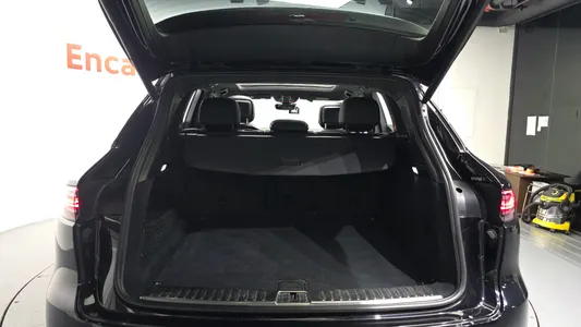 Porsche (PO536) 3.0 2019 20