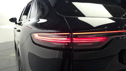 Porsche (PO536) 3.0 2019 23