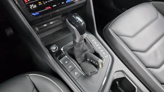 Volkswagen 2 2.0 TDI 2022 9