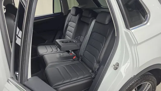 Volkswagen 2 2.0 TDI 2022 12