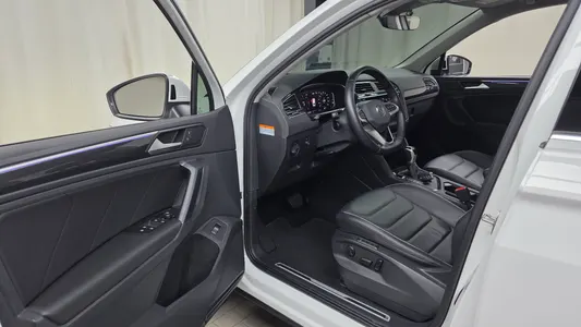 Volkswagen 2 2.0 TDI 2022 10