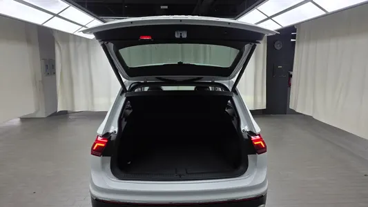 Volkswagen 2 2.0 TDI 2022 18