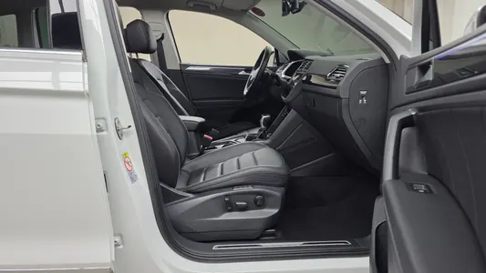 Volkswagen 2 2.0 TDI 2022 26