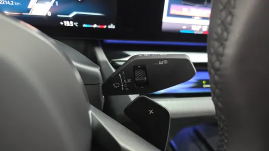 BMW 5 Series (G60) 530i xDrive M 2024 27
