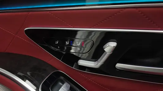 Mercedes-Benz S-Class W223 S500L 4MATIC 2021 28
