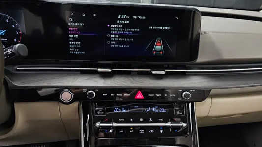 Kia Carnival 7 2022 14