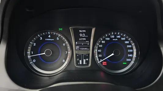 Hyundai Grandeur HG HG300 2011 8