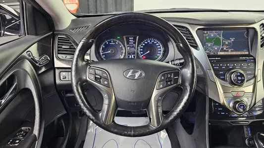 Hyundai Grandeur HG HG300 2011 15
