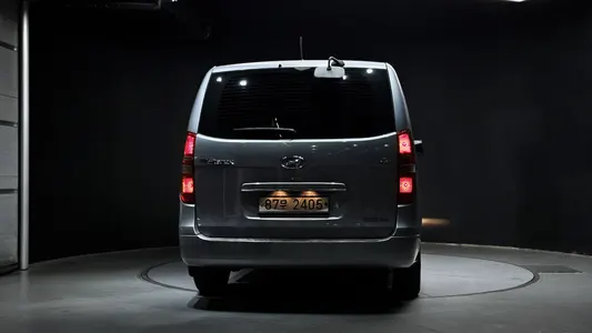 Hyundai Grand Starex 5 2017 4