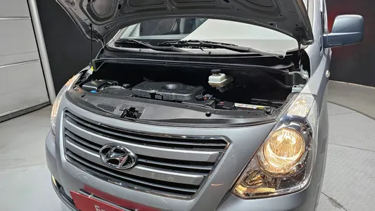 Hyundai Grand Starex 5 2017 6