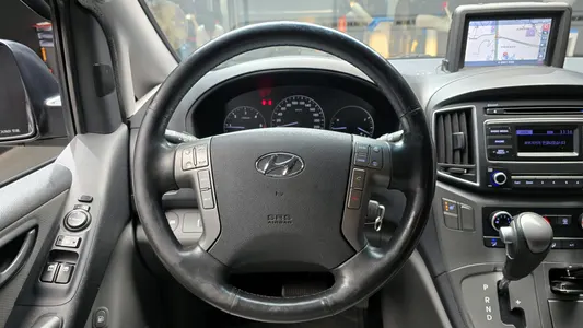 Hyundai Grand Starex 5 2017 13