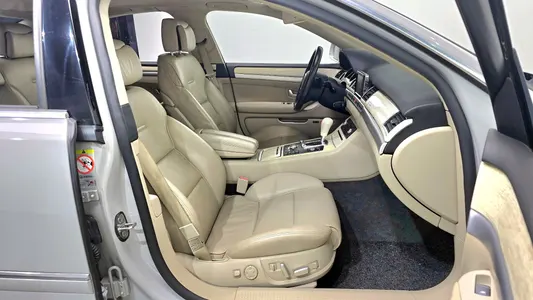 Audi A8 4.2 FSI 2009 12