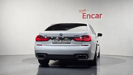 BMW 7 Series (G11) 730d xDrive M 2019 4