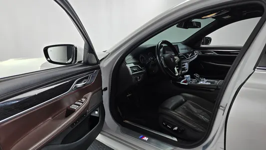 BMW 7 Series (G11) 730d xDrive M 2019 10