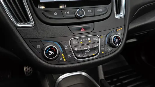Chevrolet 말리부 1.5 LTZ 2016 15