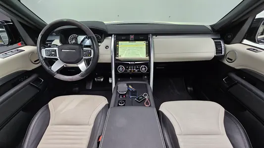 Land Rover 5 P360 R- SE 2022 7