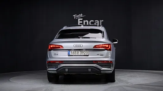 Audi Q5 (FY) 45 TFSI 2022 4
