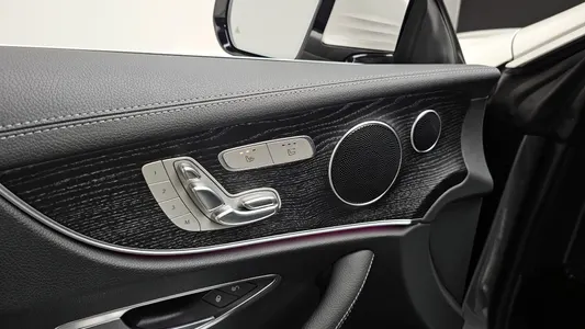 Mercedes-Benz E-Class W213 E220d 2019 17