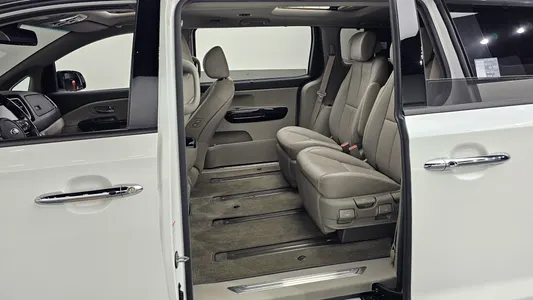 Kia 카니발 7 2019 12