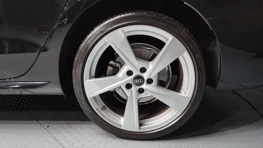 Audi A4 (B9) 40 TDI 2022 5