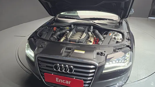 Audi A8 4.2 FSI 2011 6