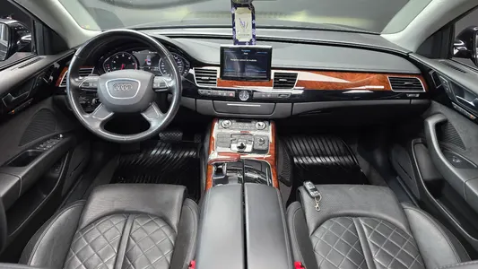 Audi A8 4.2 FSI 2011 7