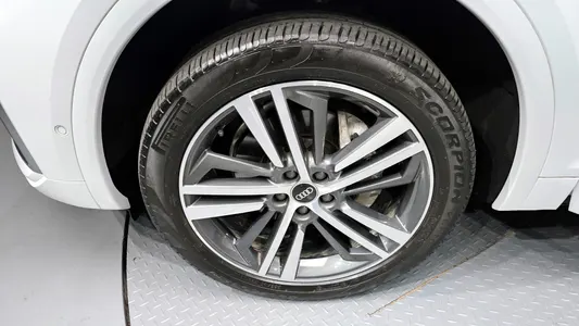 Audi Q5 (FY) 45 TFSI 2021 5