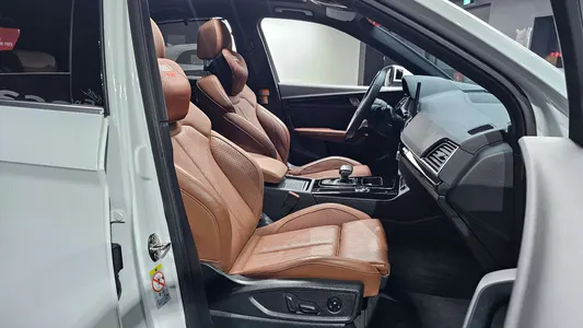 Audi Q5 (FY) 45 TFSI 2021 10