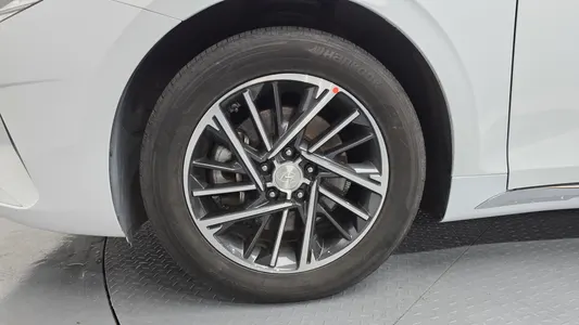 Hyundai IG 3.0 LPi () 2020 5
