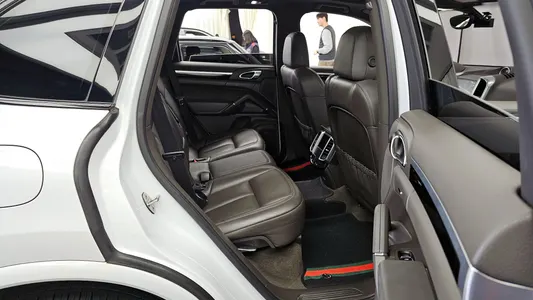 Porsche 카이엔 3.0 2017 12