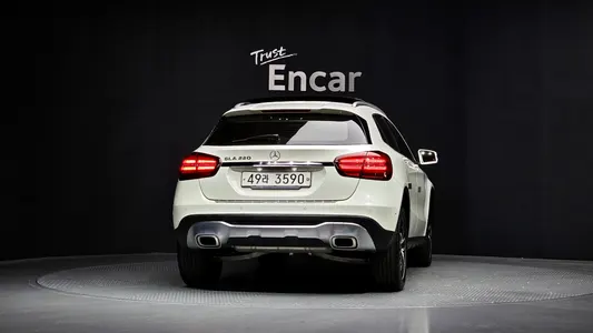 Mercedes-Benz GLA-Class X156 GLA220 2018 4