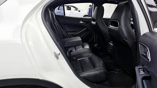 Mercedes-Benz GLA-Class X156 GLA220 2018 11