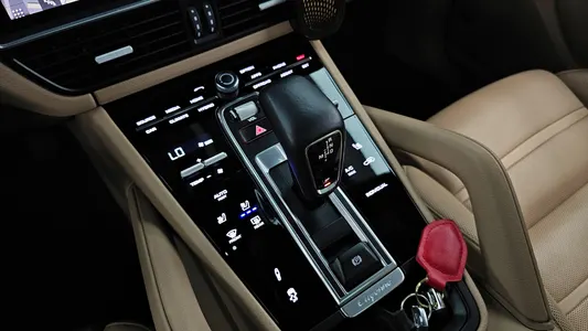 Porsche (PO536) 3.0 E- 2021 9