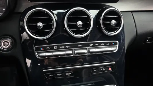 Mercedes-Benz C-Class W205 C200 2020 18