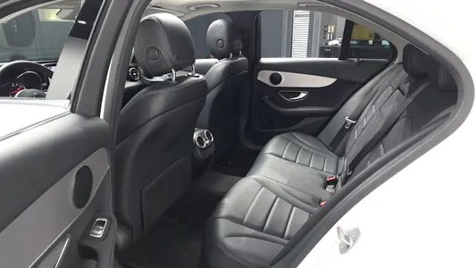 Mercedes-Benz C-Class W205 C200 2020 26